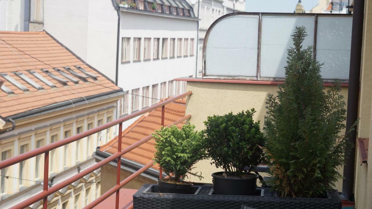 Funci Dancing 6 Apartment Praha Exteriér fotografie