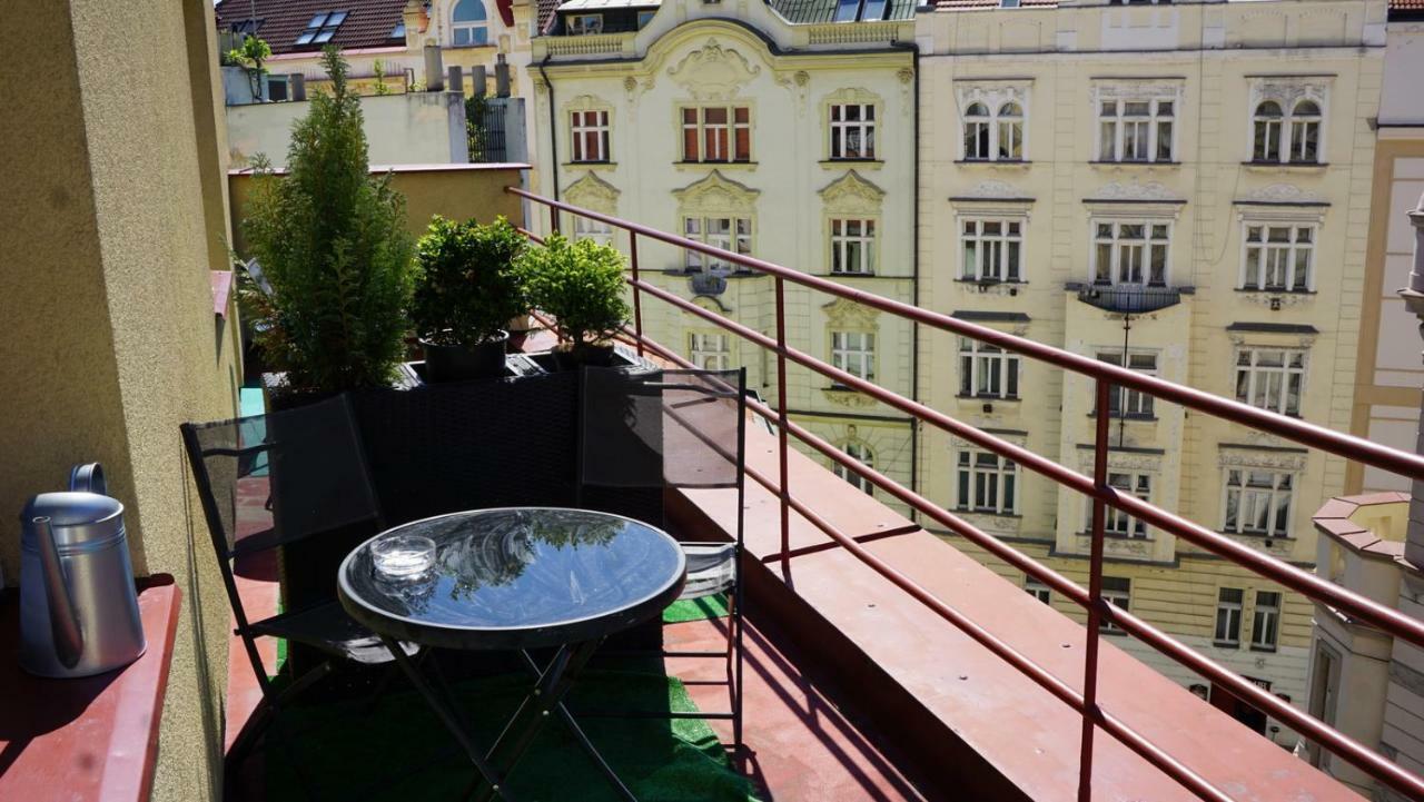 Funci Dancing 6 Apartment Praha Exteriér fotografie
